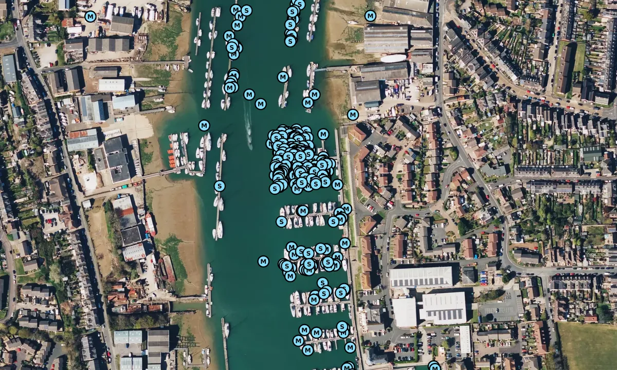 Flyfoto av East Cowes Marina - Isle of Wight