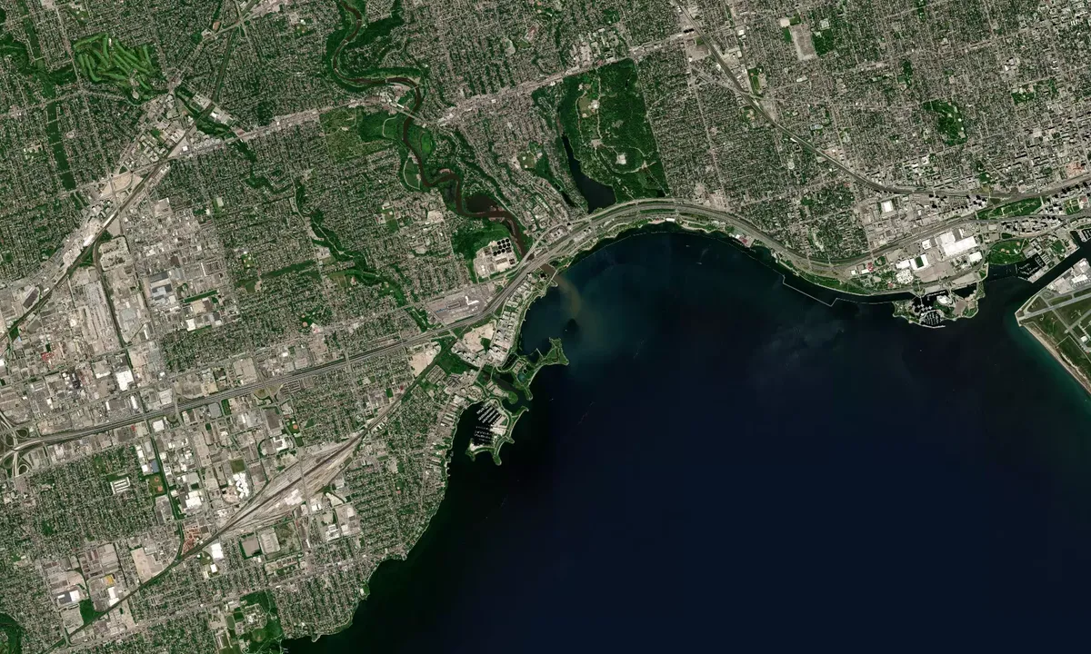 Flyfoto av East Humber Bay