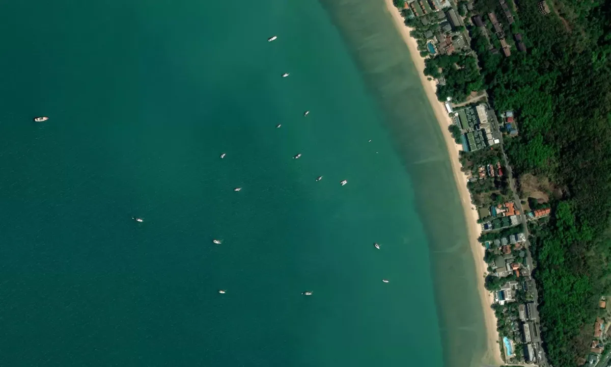 Flyfoto av East Side Chalong Bay