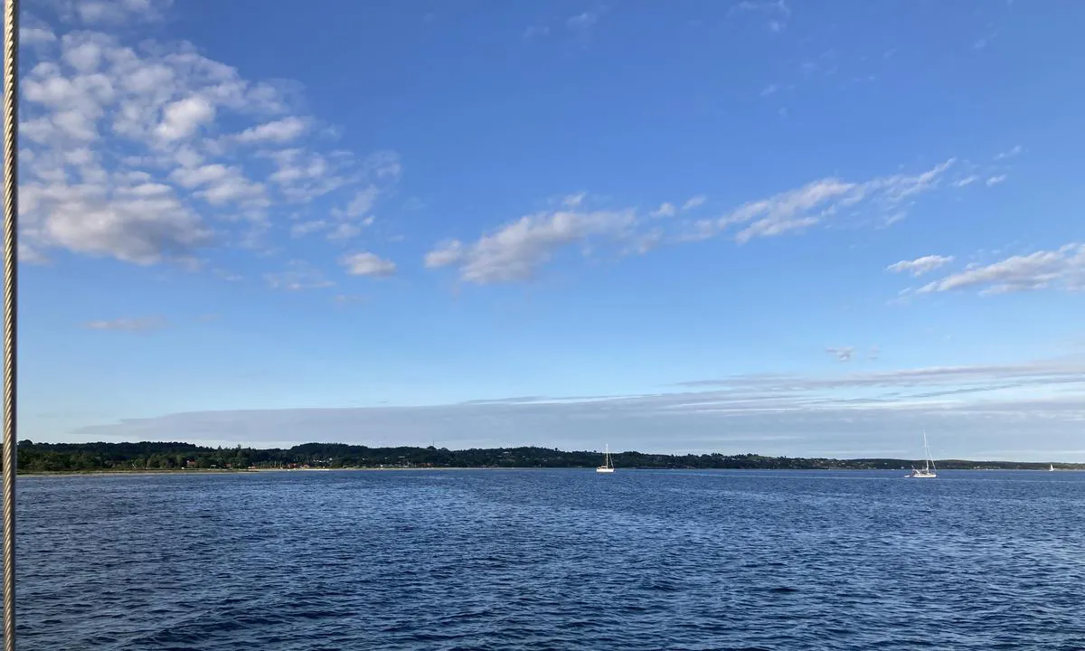 Ebeltoft Vig: {"base": "no", "no": "Mot nord.", "se": "Mot norr.", "en": "Northward.", "da": "Mod nord."}