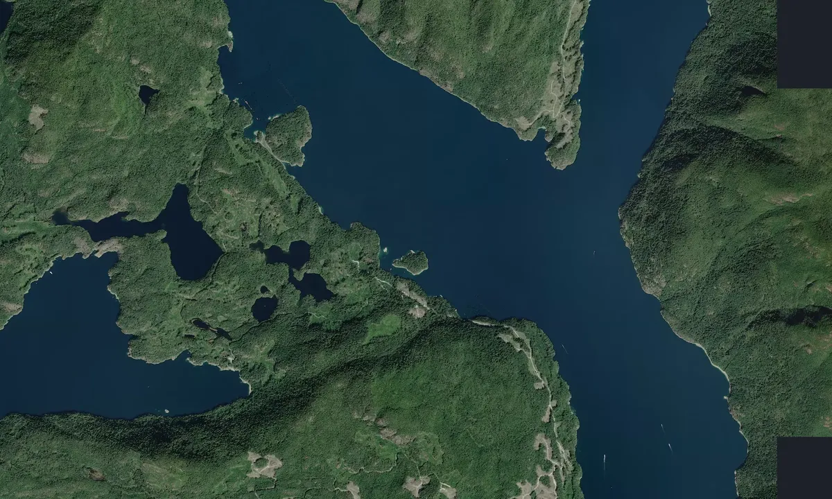 Flyfoto av Elworthy Island