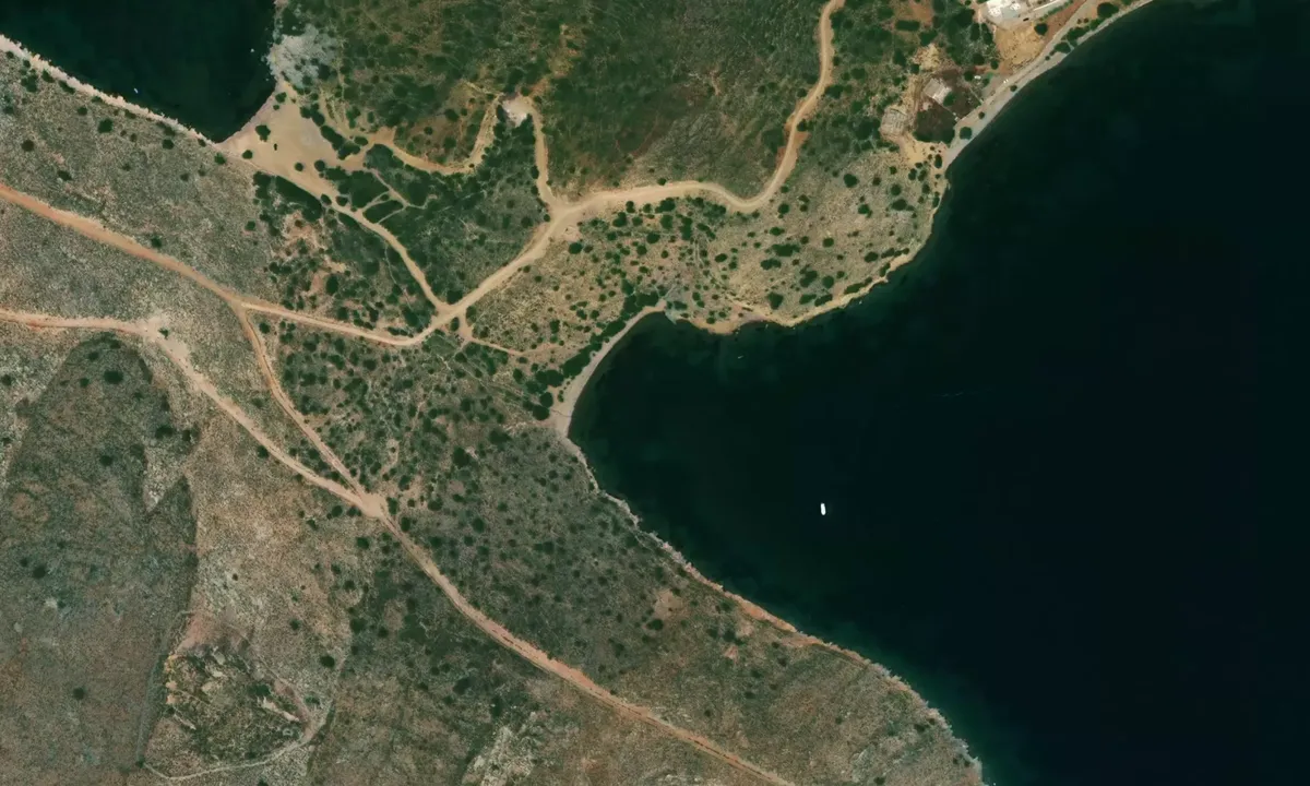 Flyfoto av Emborios 1