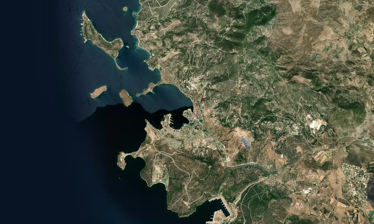 Flyfoto av Eski Foca Belediye Marina