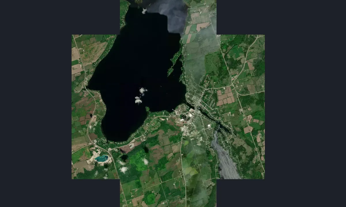 Flyfoto av Fenelon Falls Marina