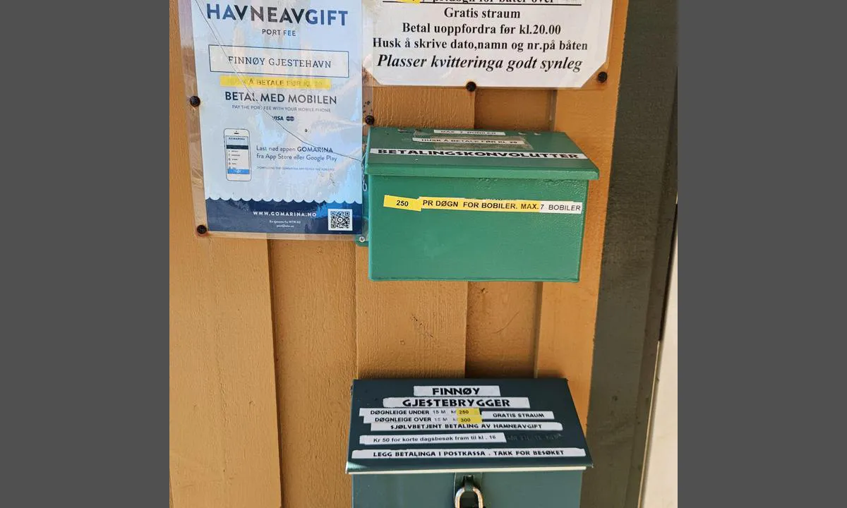 Finnøy Gjestehavn: {"base": "no", "no": "Betalingsopplysninger.", "se": "Betalningsuppgifter.", "en": "Payment information.", "da": "Betalingsoplysninger.", "fr": "Informations de paiement.", "de": "Zahlungsinformationen.", "es": "Informaci\u00f3n de pago.", "it": "Informazioni sul pagamento.", "pt": "Informa\u00e7\u00f5es de pagamento.", "nl": "Betalingsinformatie.", "pl": "Informacje o p\u0142atno\u015bciach.", "uk": "\u0406\u043d\u0444\u043e\u0440\u043c\u0430\u0446\u0456\u044f \u043f\u0440\u043e \u043e\u043f\u043b\u0430\u0442\u0443.", "ro": "Informa\u021bii de plat\u0103.", "tr": "\u00d6deme bilgileri.", "el": "\u03a0\u03bb\u03b7\u03c1\u03bf\u03c6\u03bf\u03c1\u03af\u03b5\u03c2 \u03c0\u03bb\u03b7\u03c1\u03c9\u03bc\u03ae\u03c2.", "cs": "Informace o platb\u011b.", "hu": "Fizet\u00e9si inform\u00e1ci\u00f3k.", "fi": "Maksutiedot.", "bg": "\u041f\u043b\u0430\u0442\u0435\u0436\u043d\u0430 \u0438\u043d\u0444\u043e\u0440\u043c\u0430\u0446\u0438\u044f.", "sr": "Podaci o pla\u0107anju.", "et": "Makseinfo.", "lv": "Maks\u0101jumu inform\u0101cija.", "lt": "Mok\u0117jimo informacija."}