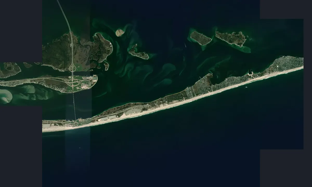 Flyfoto av Fire Island Light
