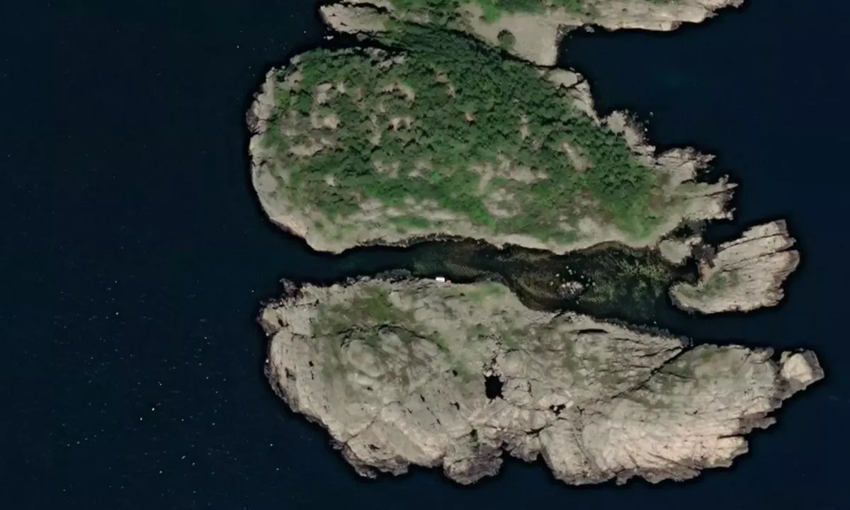 Satelite image of Fløyholmsundet 