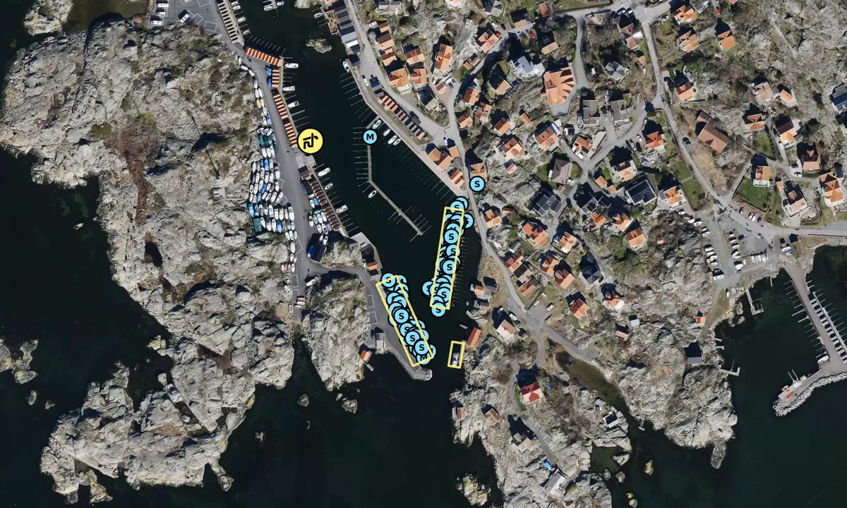 Satelite image of Fotö