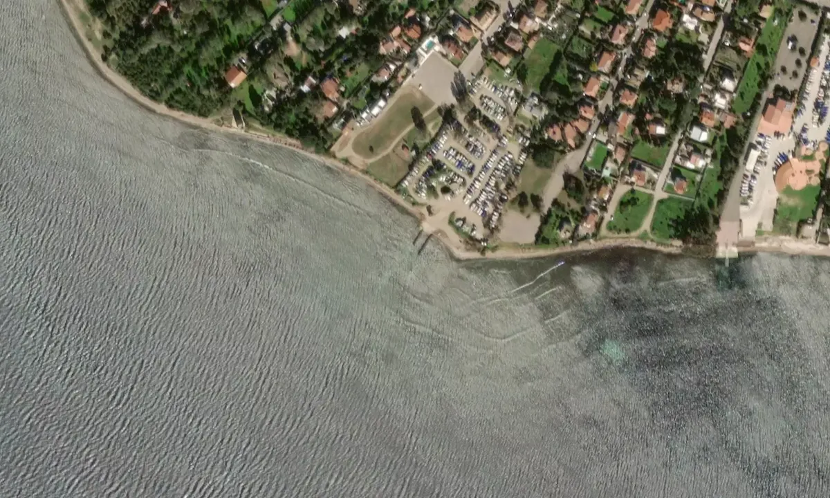 Satelite image of Foxi