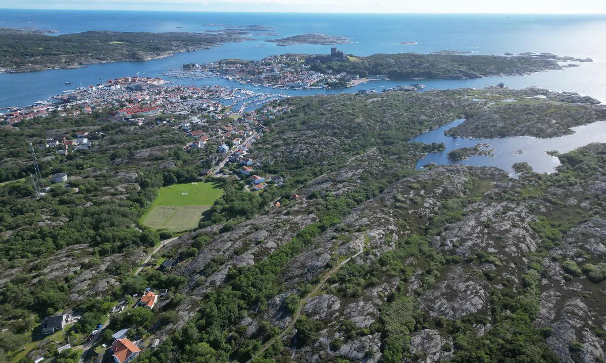Frännbun - Koön: {"base": "no", "no": "Marstrand en kort spasertur unna", "se": "Marstrand en kort promenad bort", "en": "Marstrand a short walk away", "da": "Marstrand en kort g\u00e5tur v\u00e6k"}