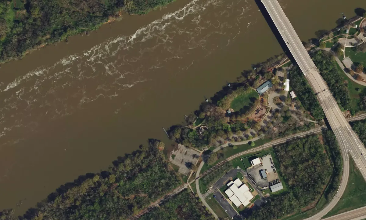 Satelite image of Free Floating Dock