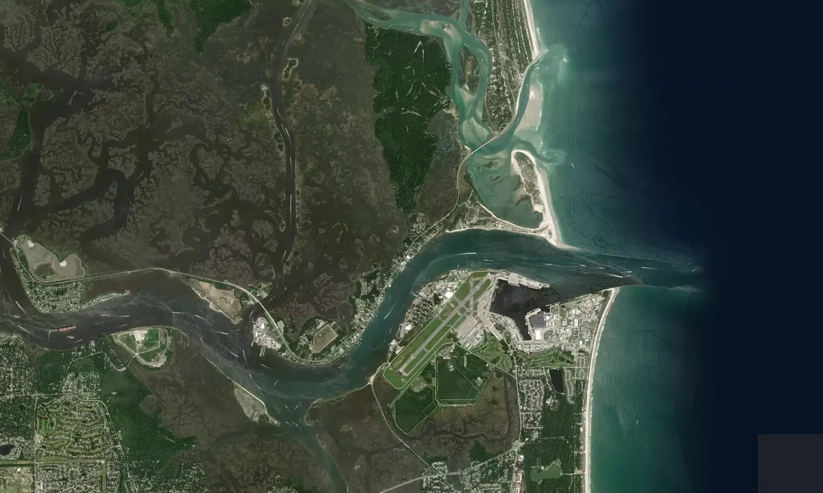 Flyfoto av Ft George Island Marina