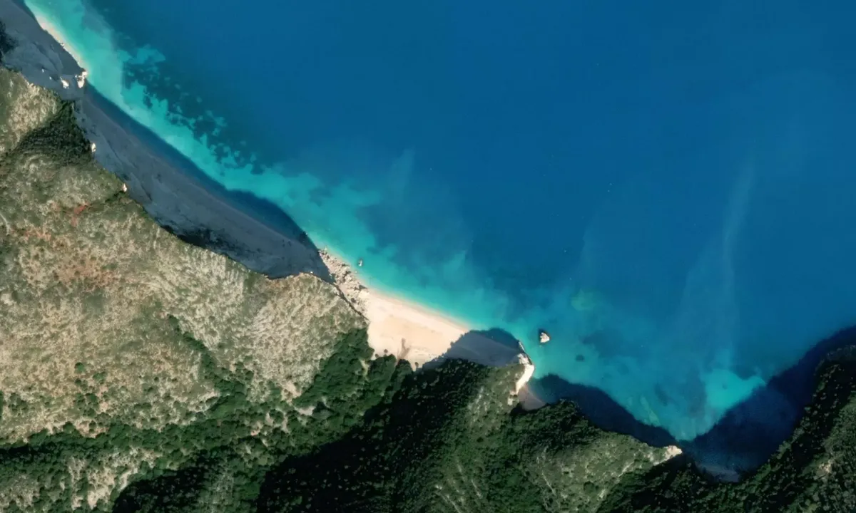Flyfoto av Fteri Beach