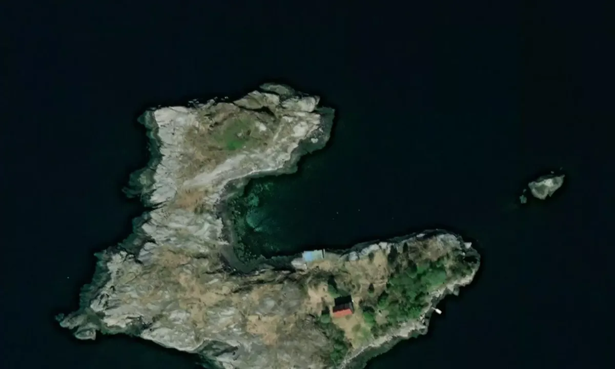 Satelite image of Fugløya