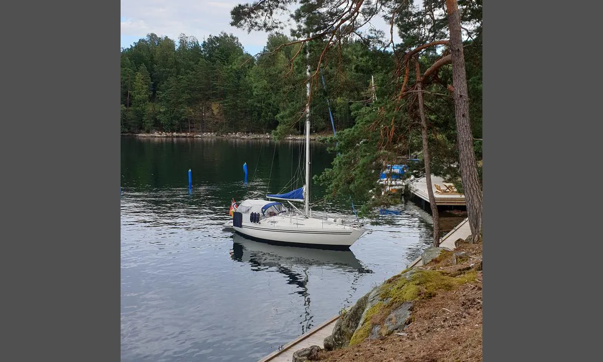 Furøya Øst: Flotte bøyer for akterfeste