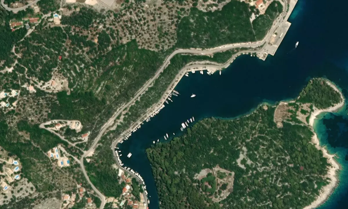 Flyfoto av Gaios North