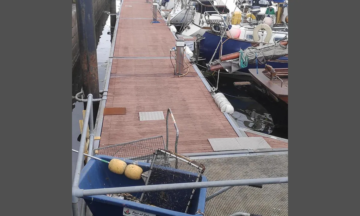 Galway Harbour: West side of the marina showing axes and the services pedestal that each have two power connections and two water connections.