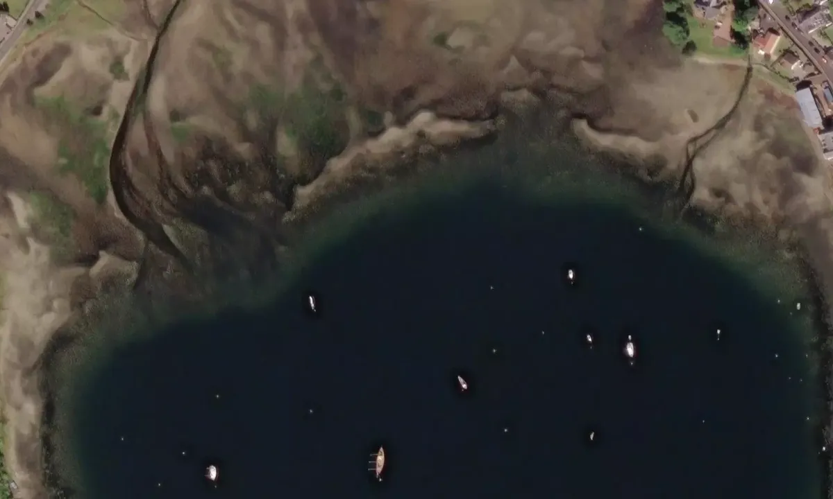 Satelite image of Garelochhead 