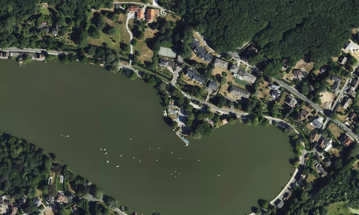 Satelite image of Genval Yacht club