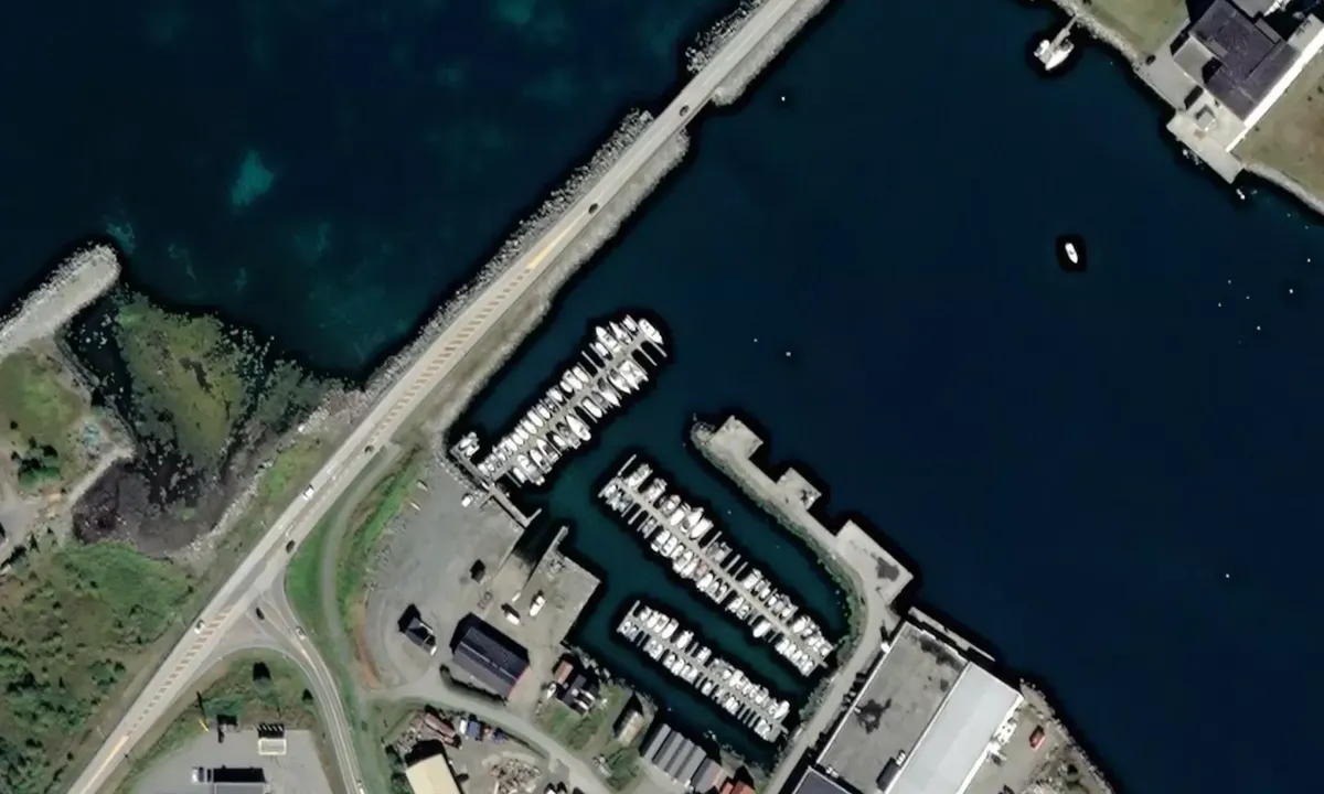 Flyfoto av Gjøsund Småbåtforening