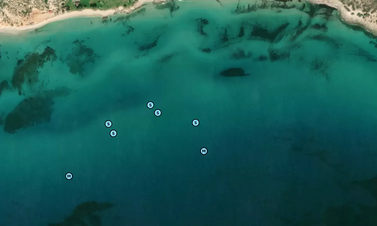 Satelite image of Goldensand Beach