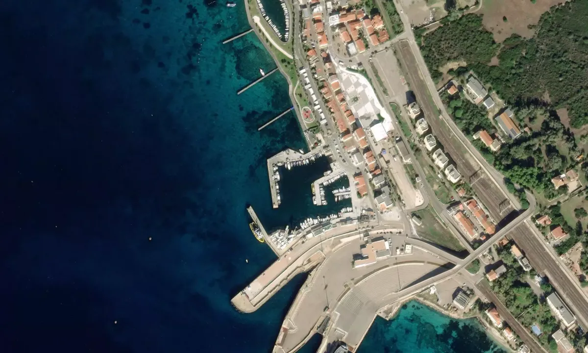 Flyfoto av Golfo Aranci 1