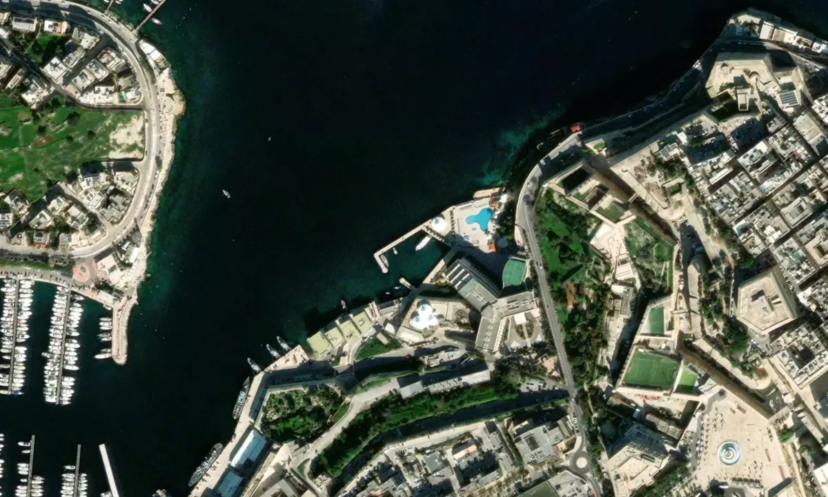 Flyfoto av Grand Hotel Excelsior Marina