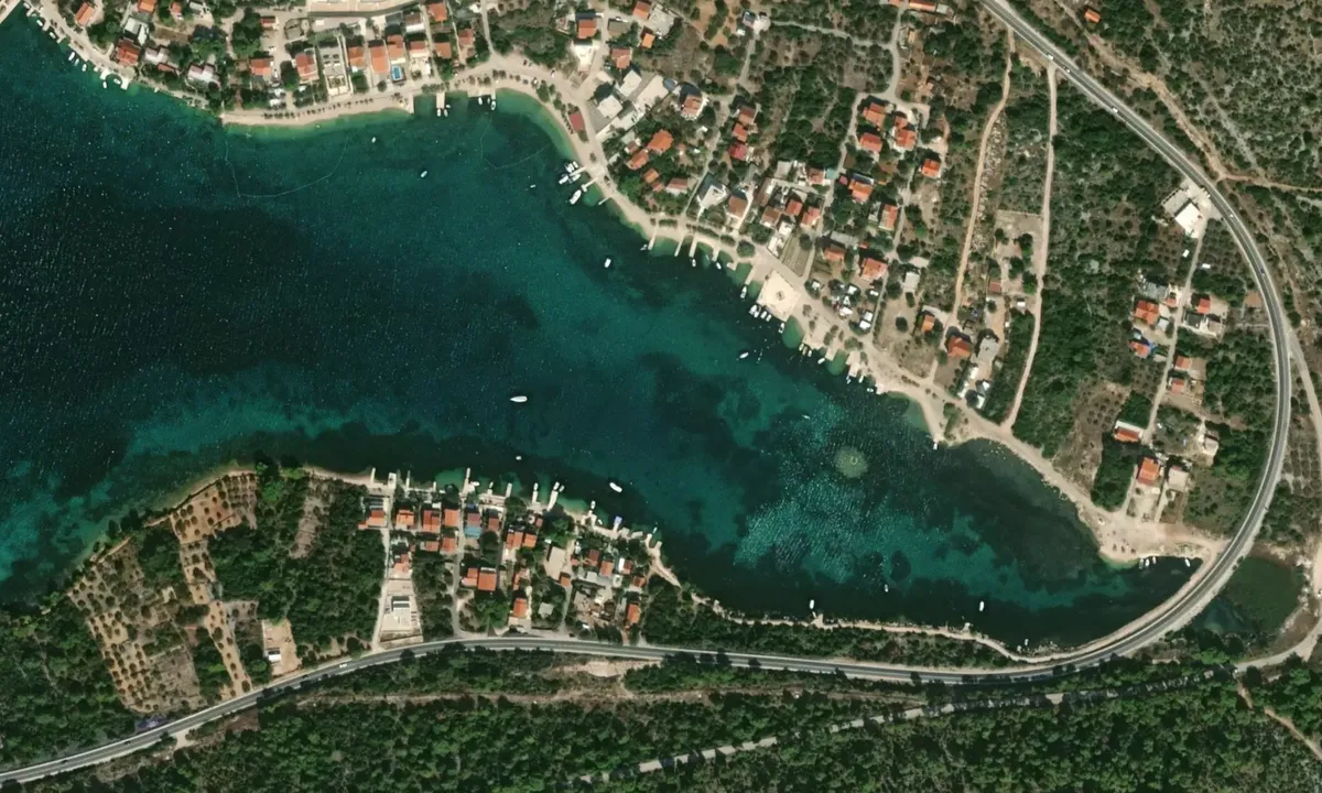 Flyfoto av Grebastica