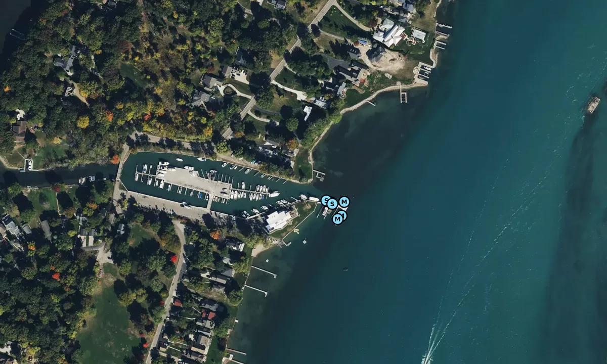 Satelite image of Grosse Ile Yacht Club