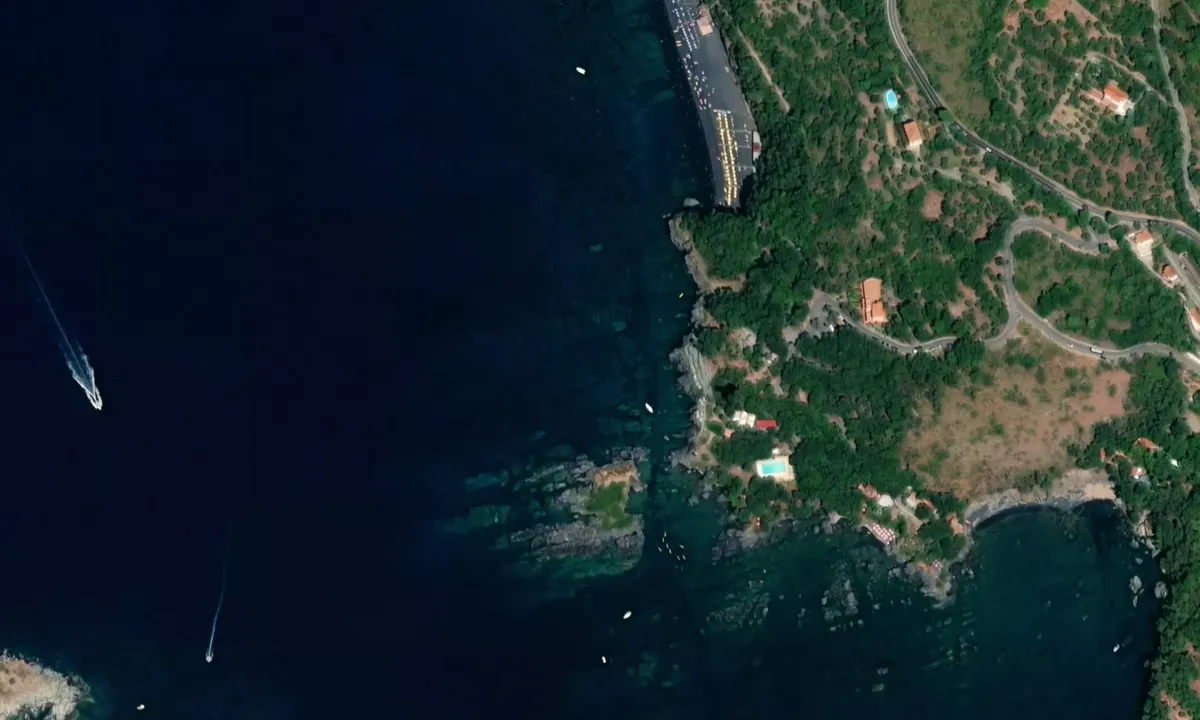 Flyfoto av Grotta della Sciabella