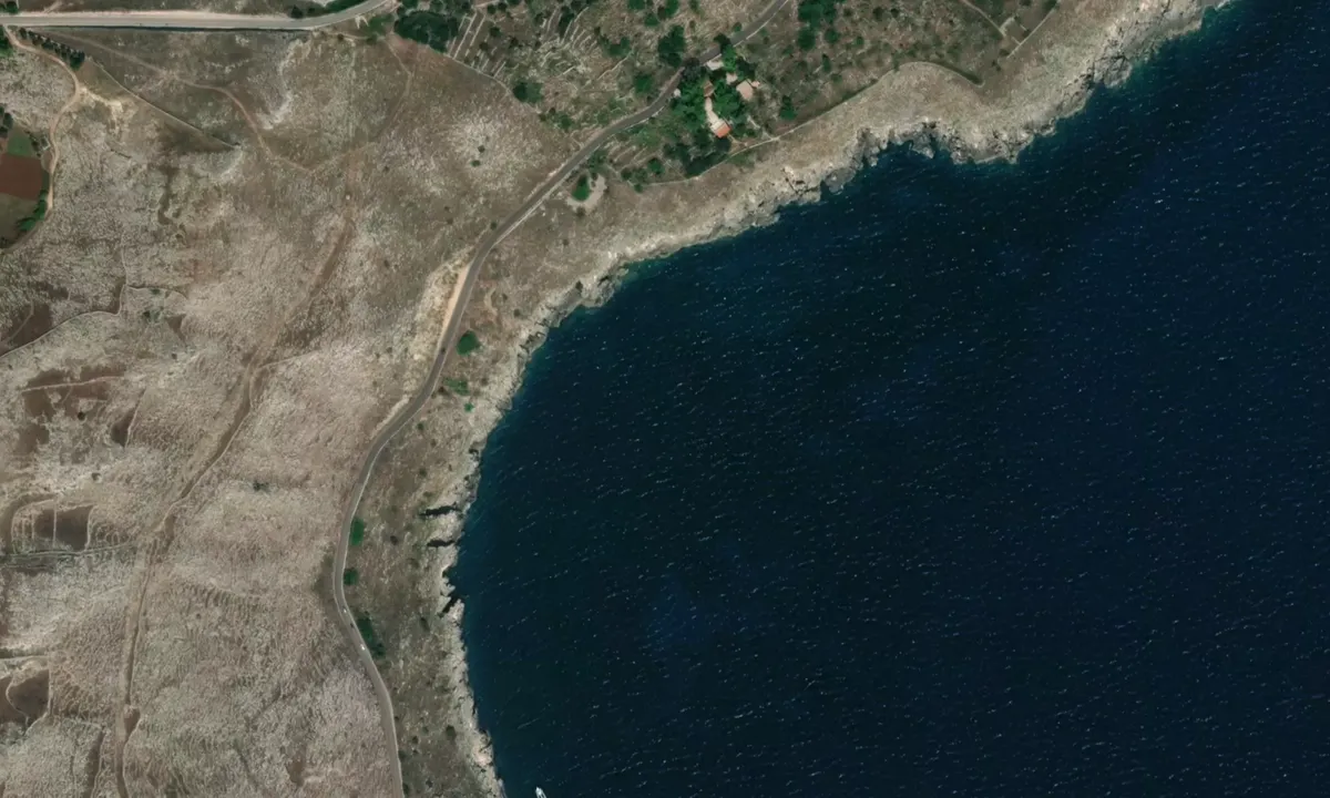 Flyfoto av Grotta delle Streghe