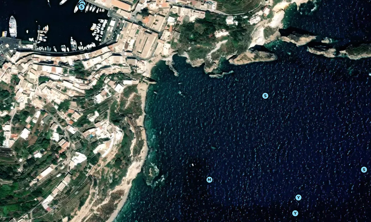 Satelite image of Grotta di Ulisse