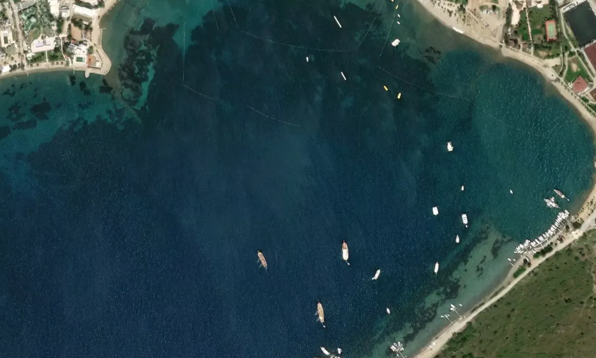 Flyfoto av Güembet kuyu