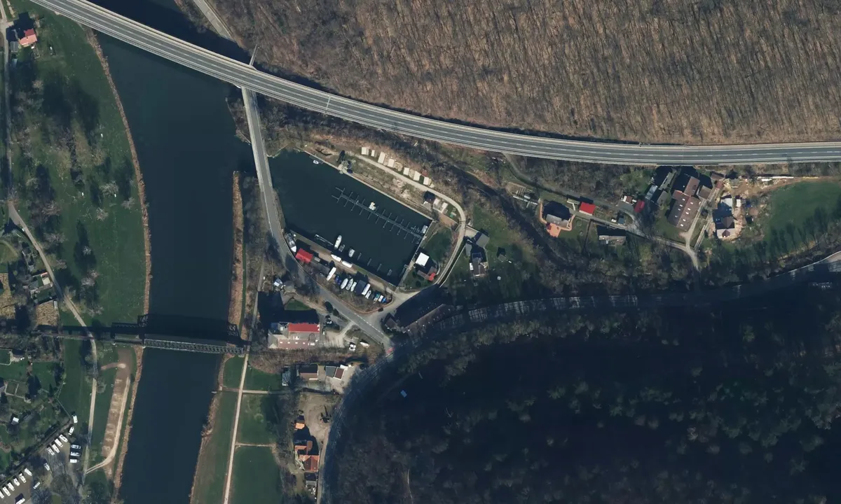 Satelite image of Hafen des Motorboot-Club Bodenwerder e.V.
