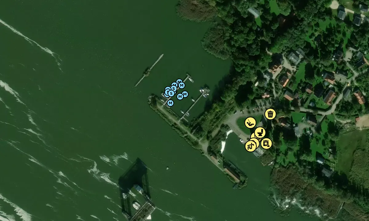 Marina Karnin: Satelite image of Hafen Kamin