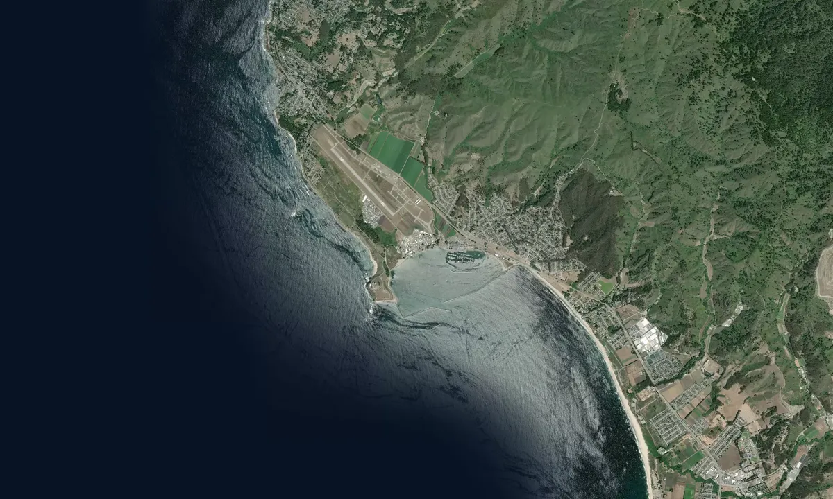 Flyfoto av Half Moon Bay