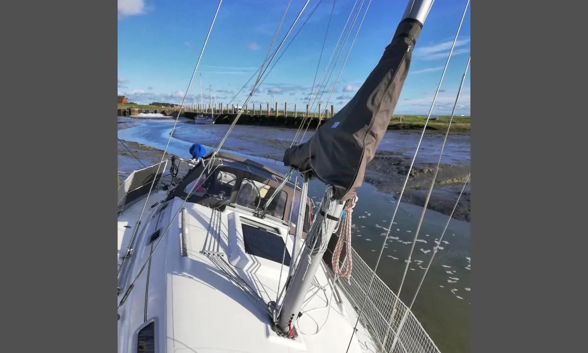 Hallig Hooge: Ask the harbormaster where you can moor!