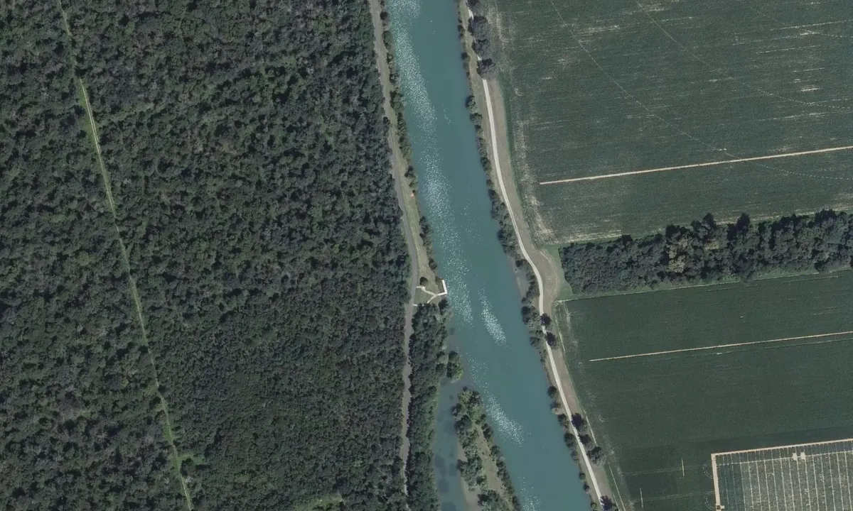 Satelite image of Halt de Petit Landau