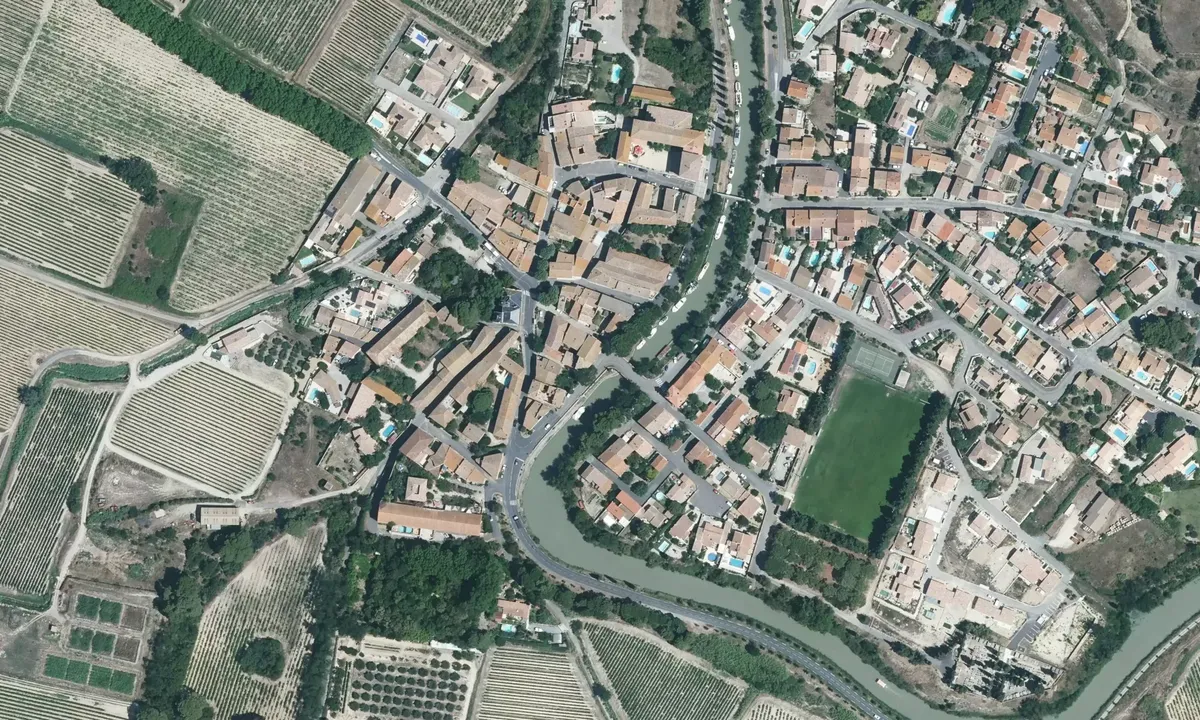 Satelite image of Halt de Plaisance Poilhes Municipal 