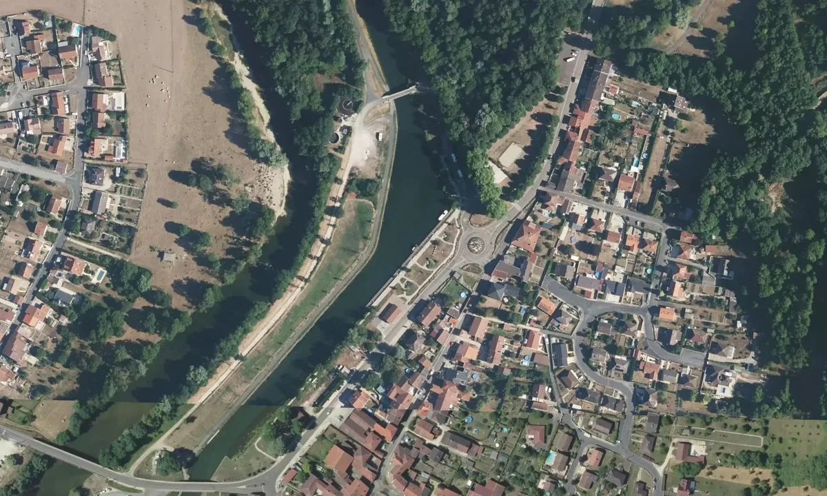 Satelite image of Halte Nautique Chamouilley