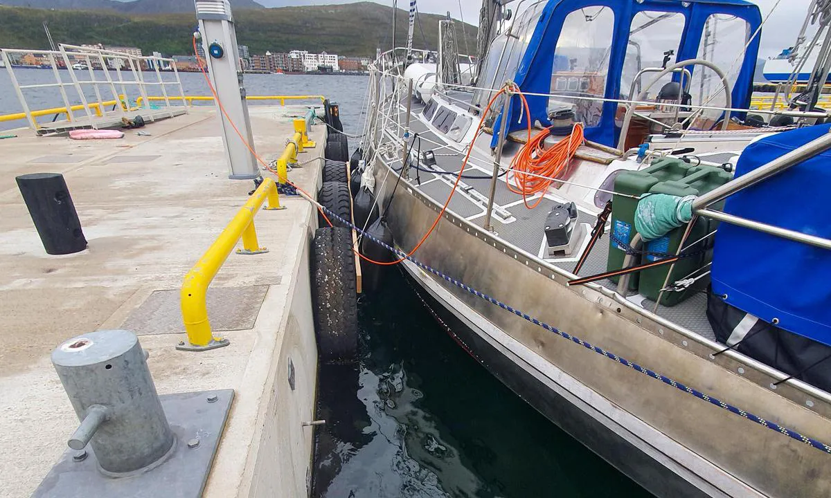 Hammerfest - Finnmark: Gode ​​fendere og et fenderbrett er til hjelp.