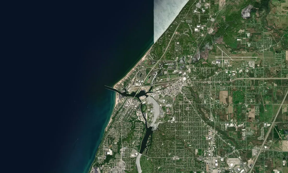 Flyfoto av Harbor Shores Marina