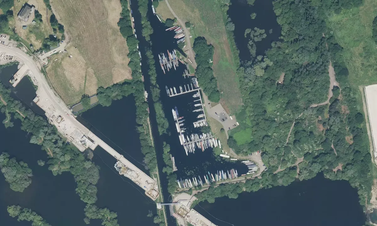 Satelite image of Harefield Marina