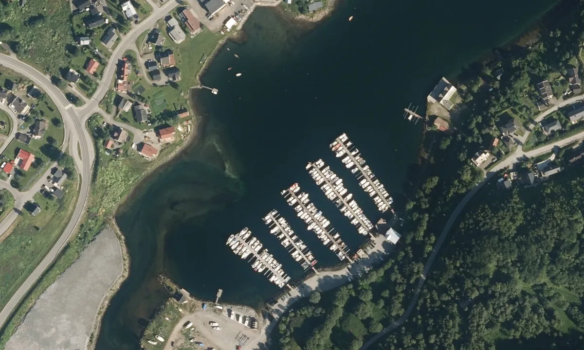 Flyfoto av Harstad Båtforening
