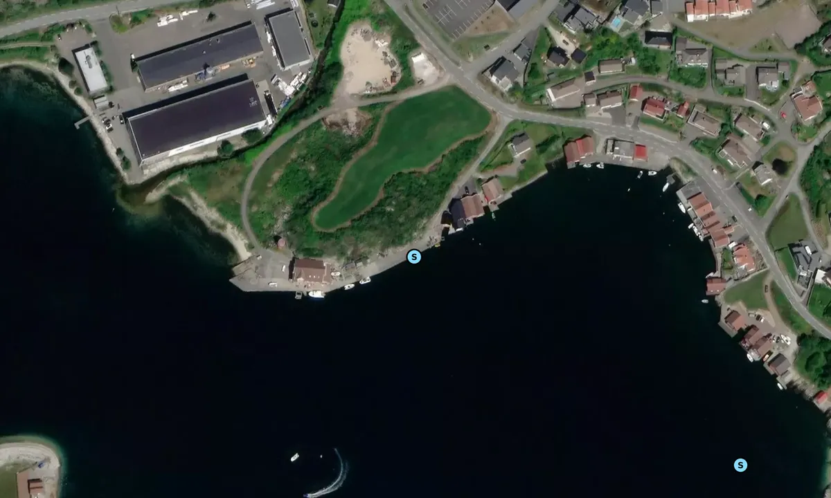 Satelite image of Hellvik