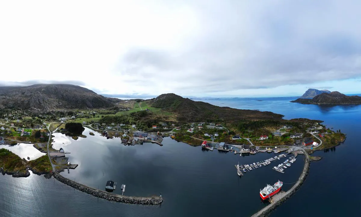 Herland Småbåthavn - Atløy: A beutiful lake on island to the left in picture.  Many marked paths on island