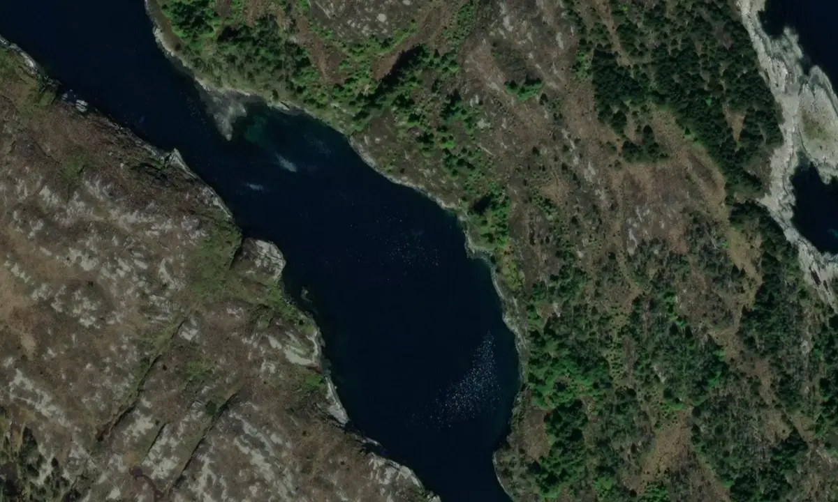 Satelite image of Hjelmevågen
