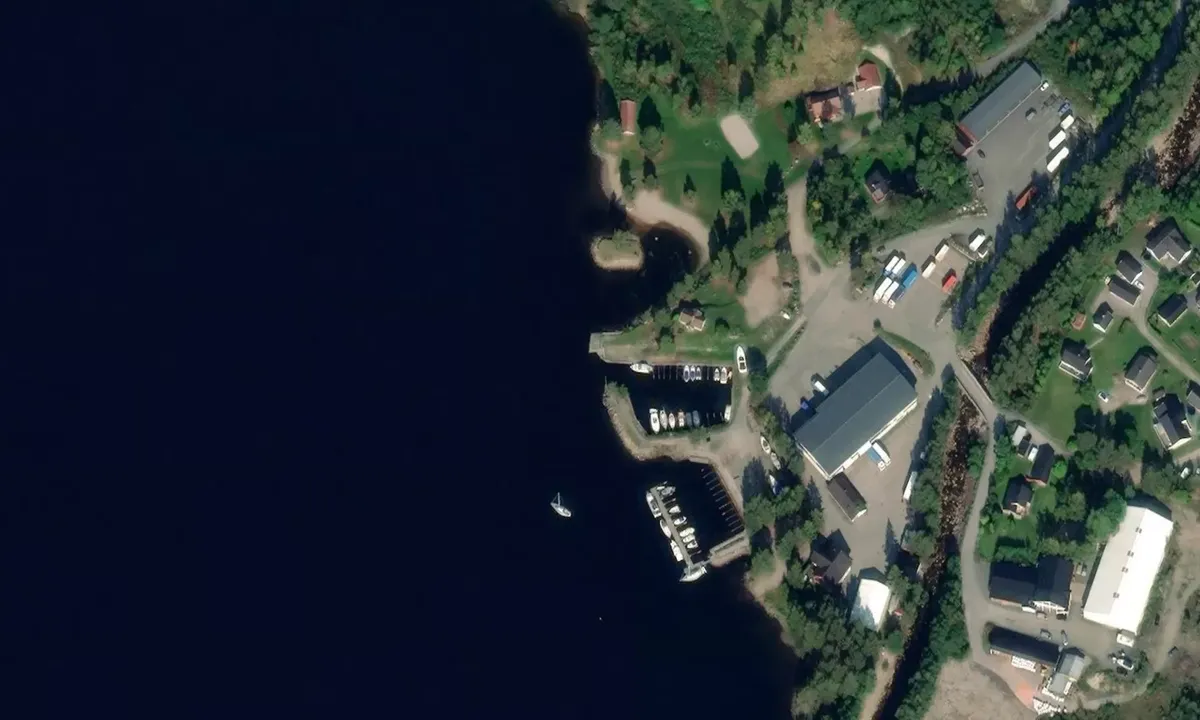 Satelite image of Hjuksebø Brygge