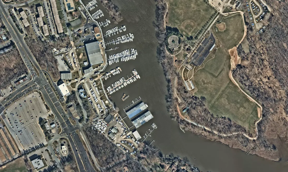 Flyfoto av Hoffmaster's Marina