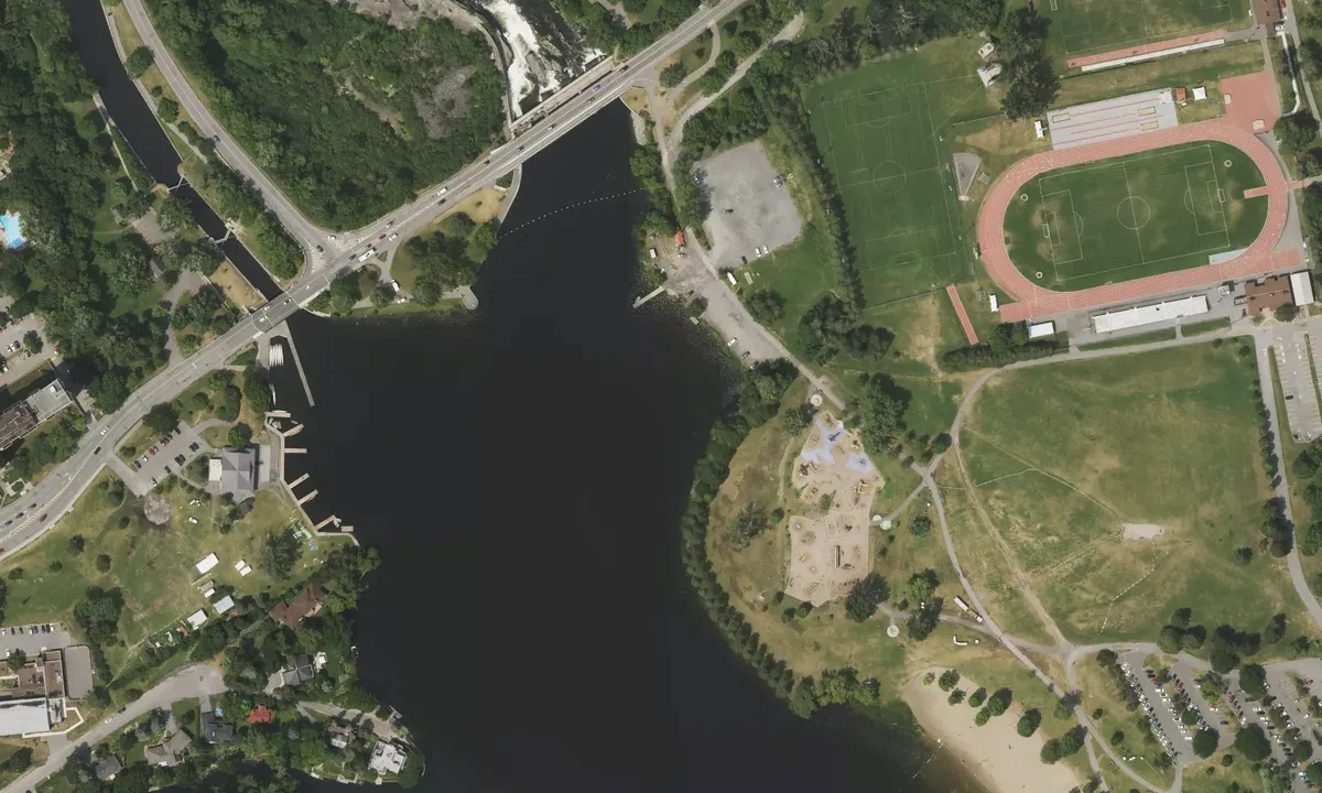 Satelite image of Hogs Back